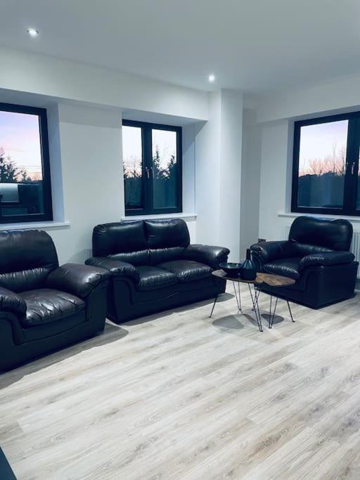New One Bedroom Luxury Apartment In Solihull Esterno foto