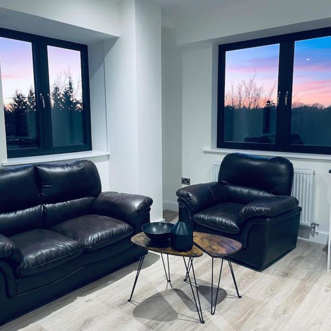 New One Bedroom Luxury Apartment In Solihull Esterno foto